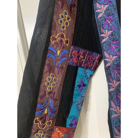 Chico’s Patchwork Embroidered Boho Wearable Art Jacket Size 1 Or Medium 8 (F5) - Picture 2 of 7